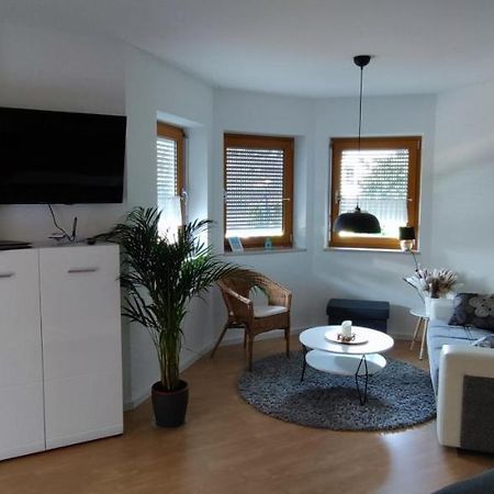 Moderne Ferienwohnung Lindlar, Dorf- Und Waldnah, Gratis W-Lan, Nr Buitenkant foto