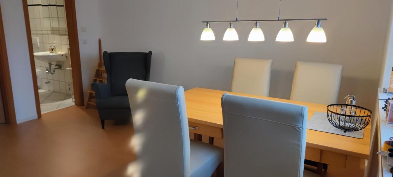 Moderne Ferienwohnung Lindlar, Dorf- Und Waldnah, Gratis W-Lan, Nr Buitenkant foto