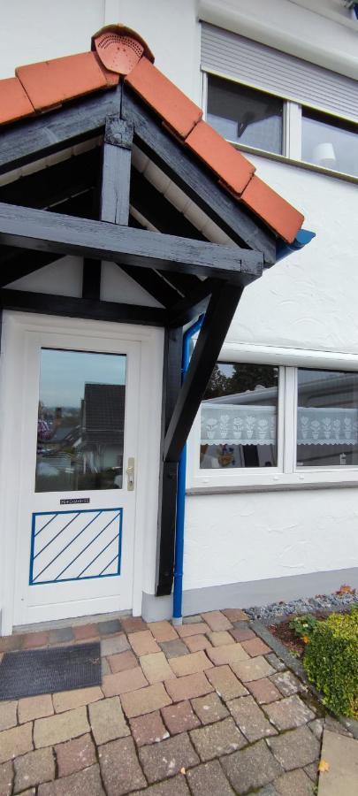Moderne Ferienwohnung Lindlar, Dorf- Und Waldnah, Gratis W-Lan, Nr Buitenkant foto
