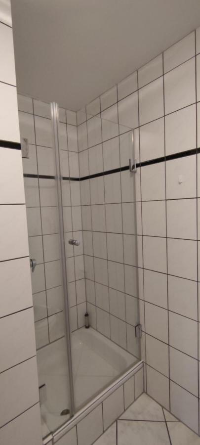 Moderne Ferienwohnung Lindlar, Dorf- Und Waldnah, Gratis W-Lan, Nr Buitenkant foto
